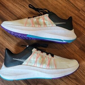 New Nike Zoom Winflo shoes